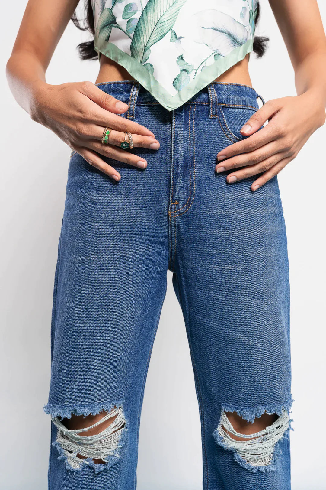 Ripped High Waist Blue Denim( Wide Log)